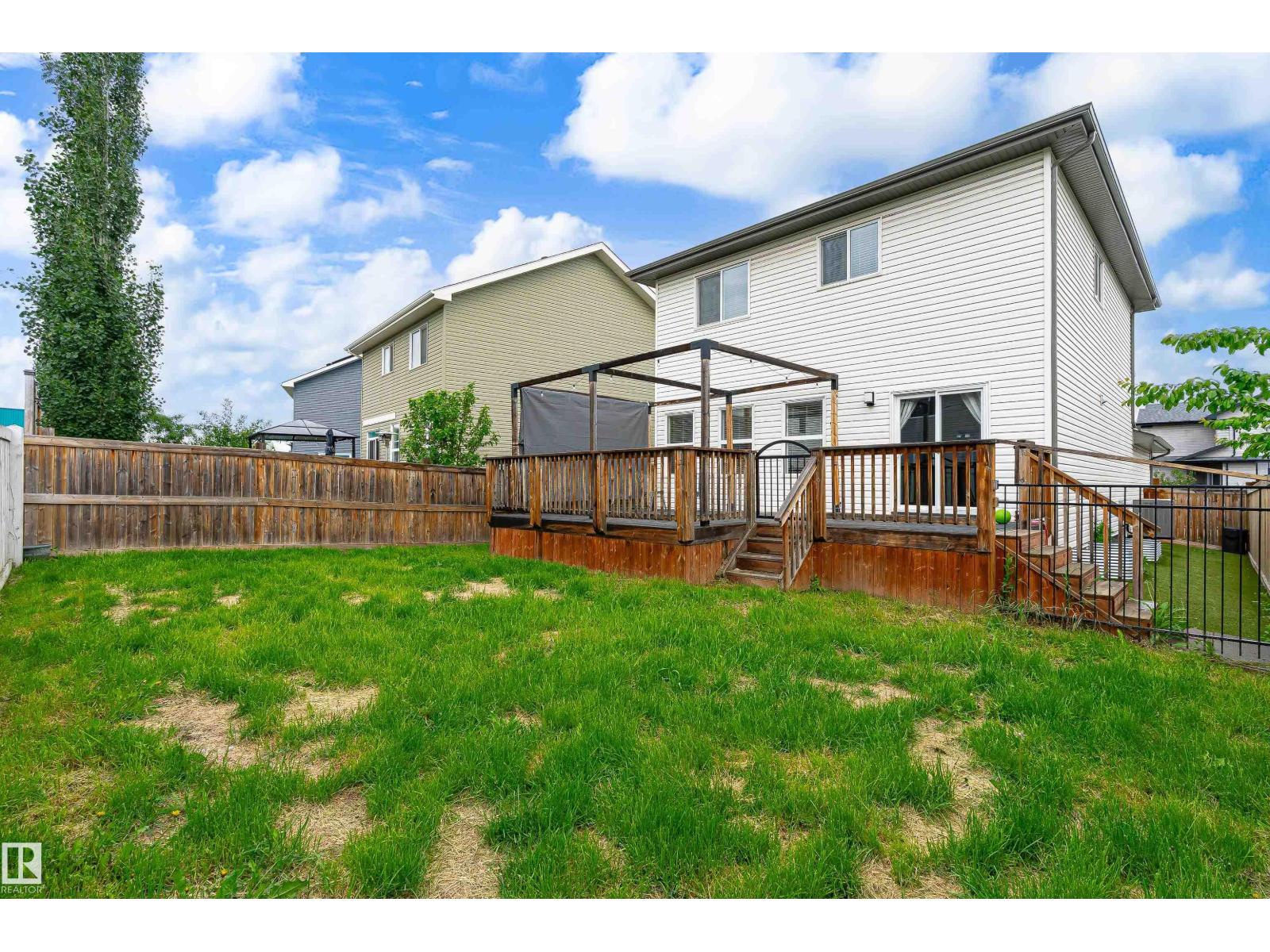 102 MEADOWLAND WY - 44