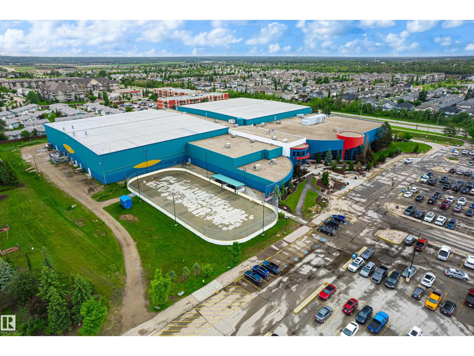 102 MEADOWLAND WY - 52