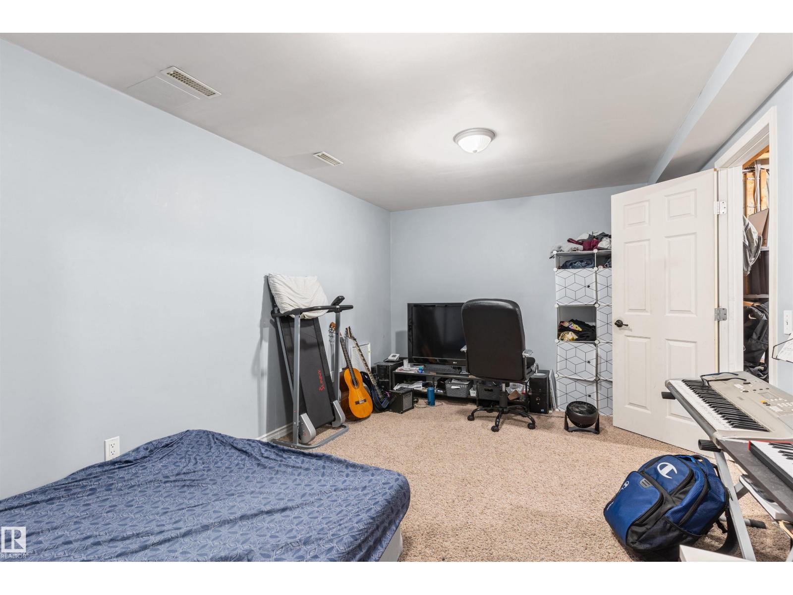#90 230 EDWARDS DR SW - 24