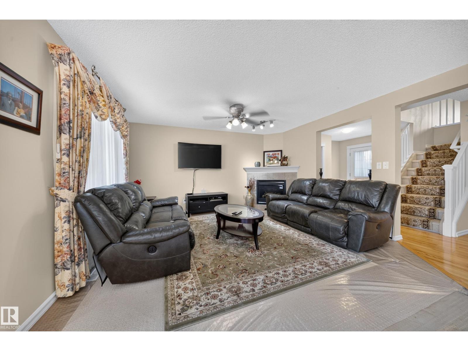2518 33A AV NW - 17