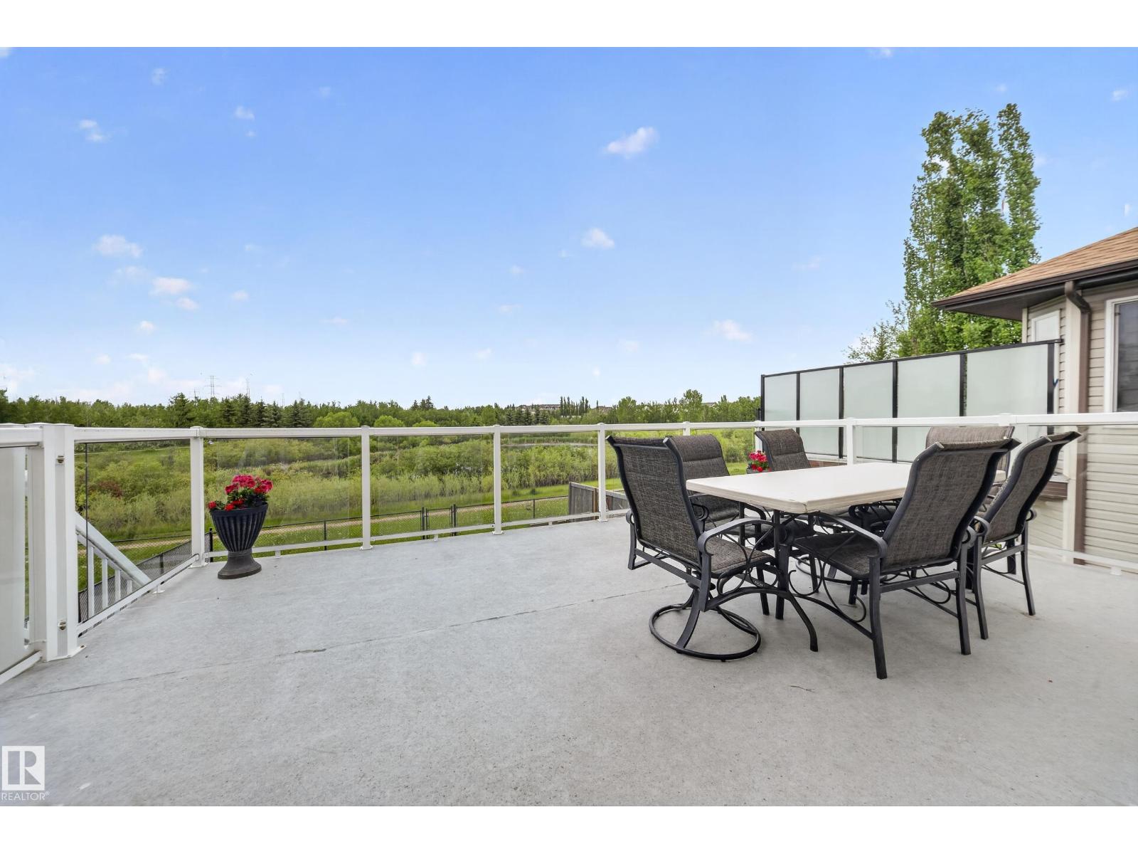 2518 33A AV NW - 25