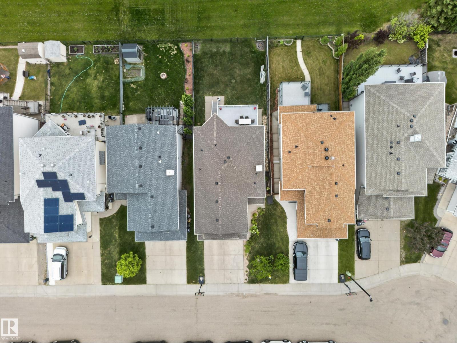 2518 33A AV NW - 3