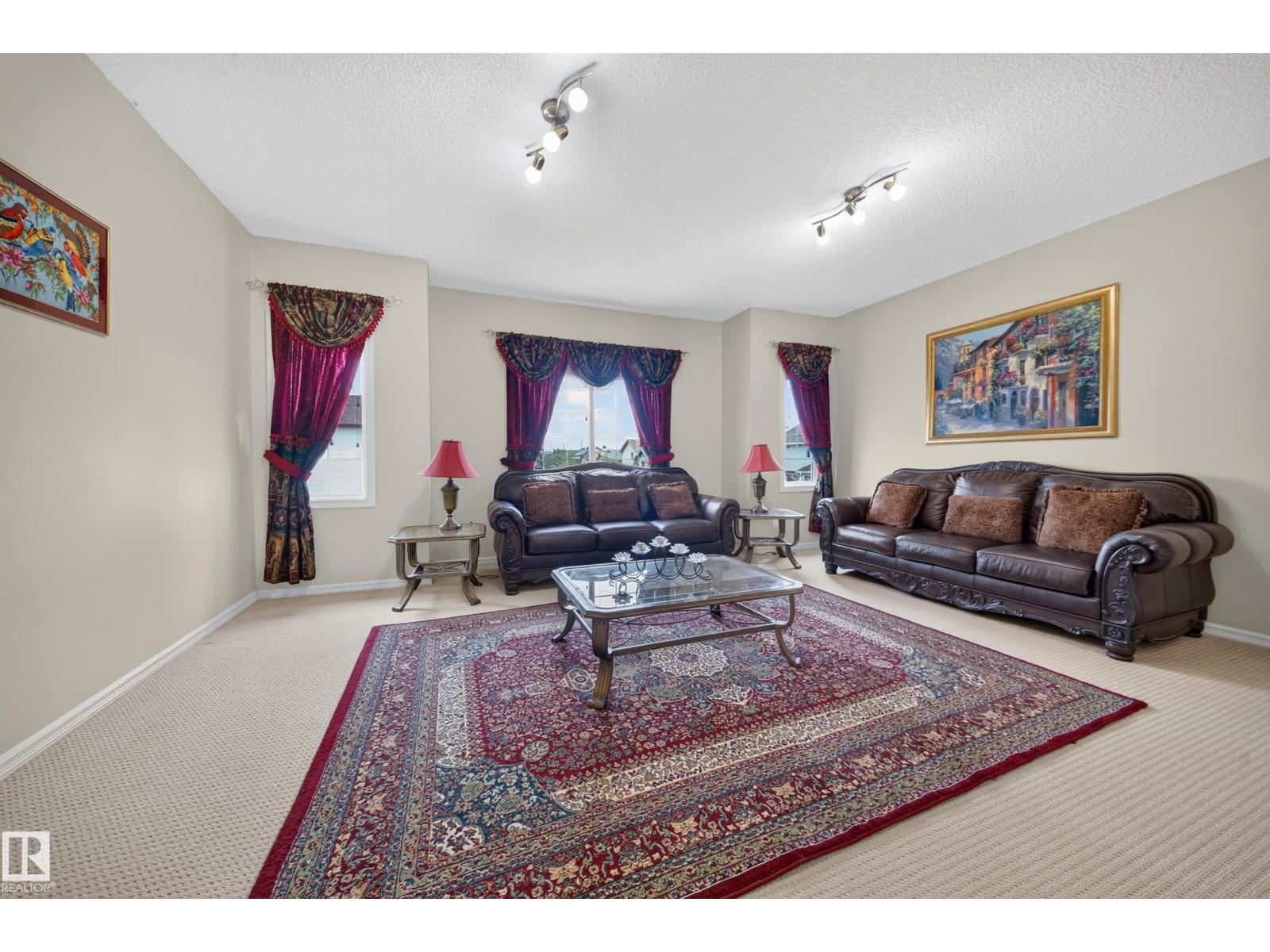 2518 33A AV NW - 38