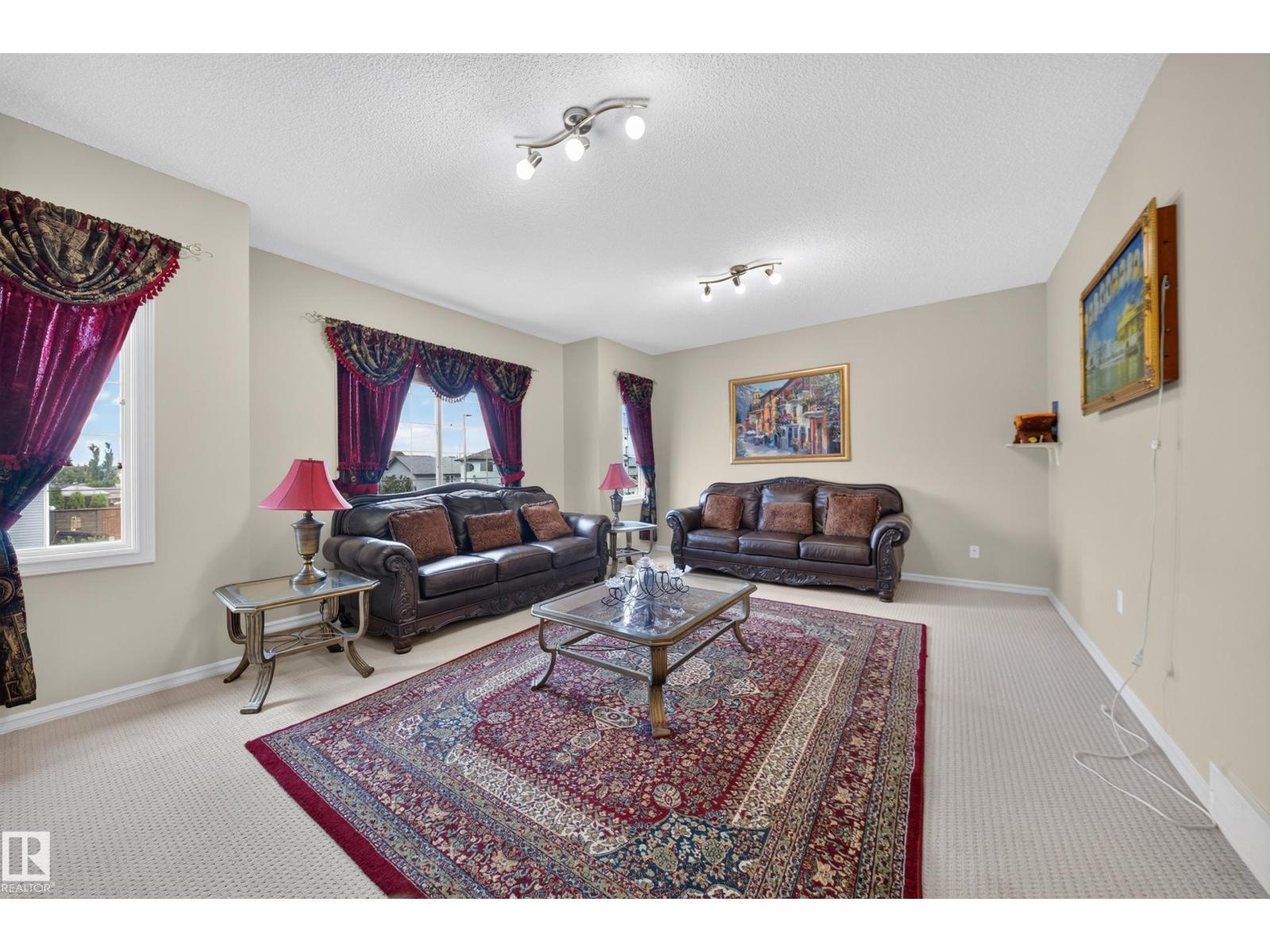 2518 33A AV NW - 40