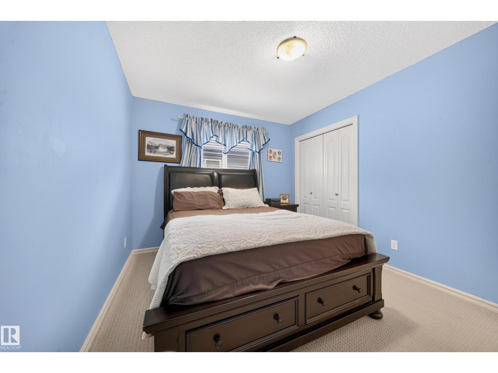 2518 33A AV NW - 44