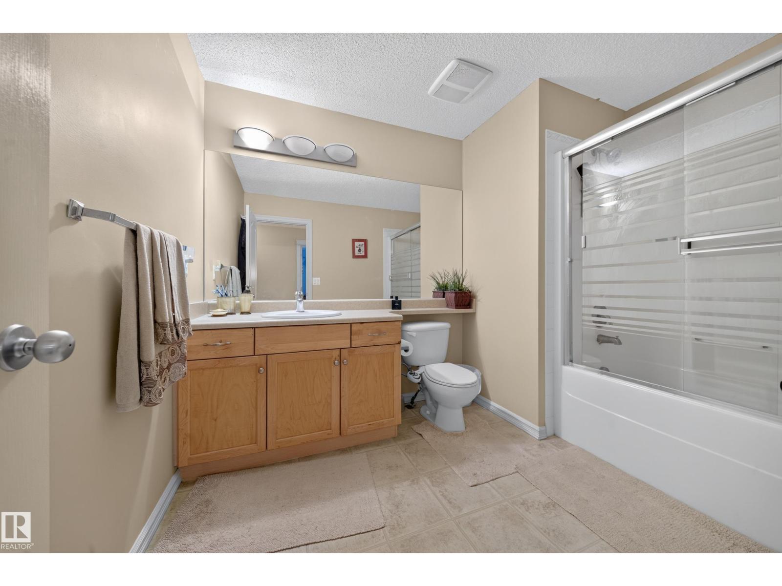 2518 33A AV NW - 46