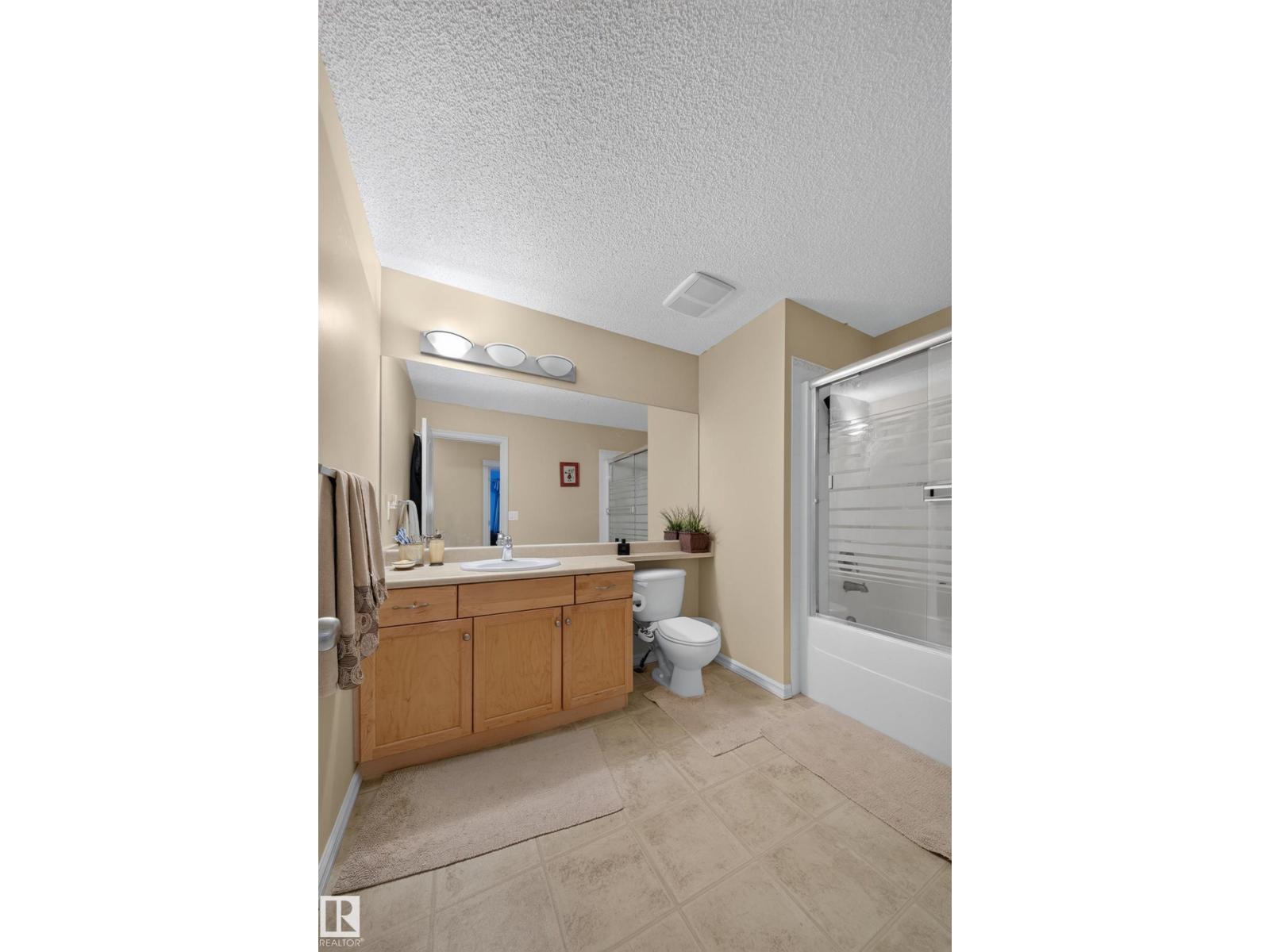 2518 33A AV NW - 47