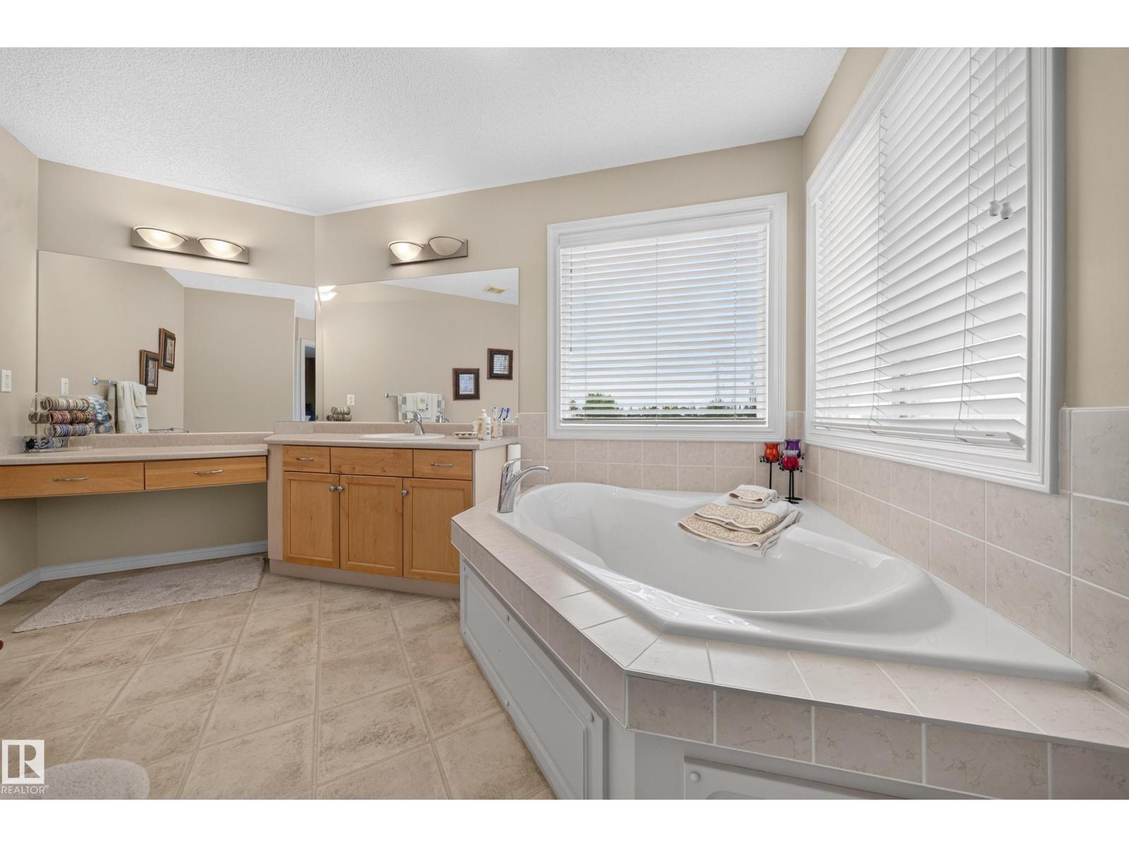 2518 33A AV NW - 55