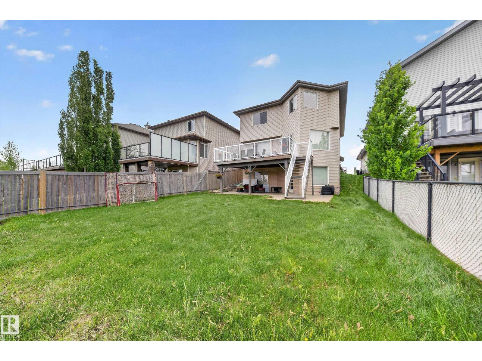2518 33A AV NW - 64