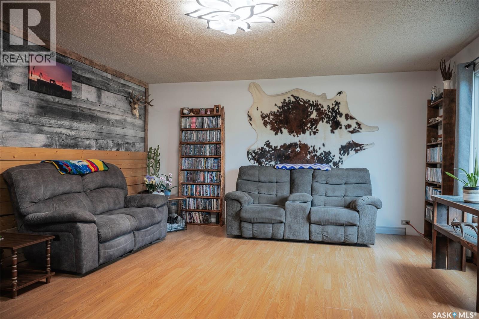 63001 Range ROAD - 11