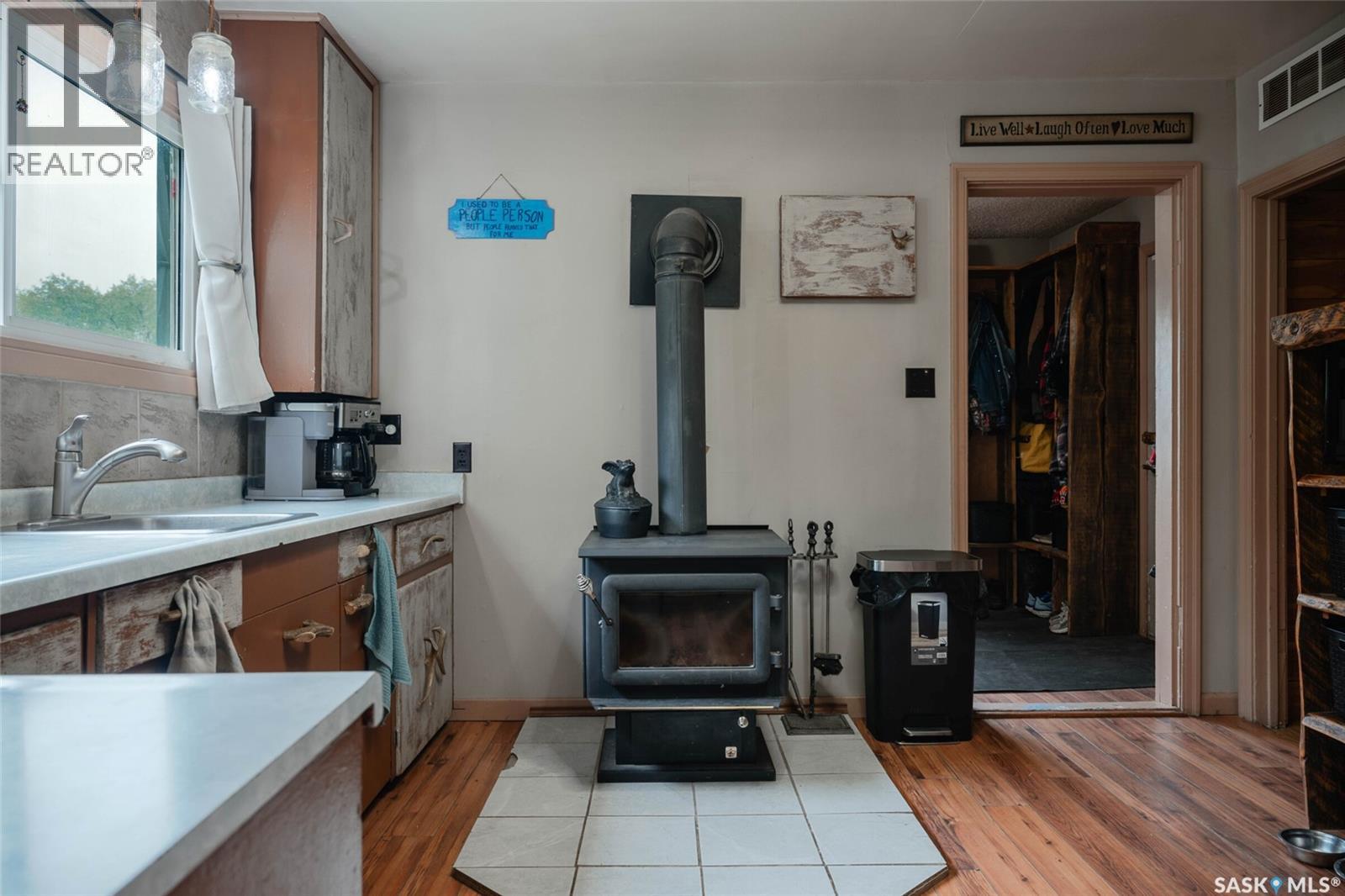 63001 Range ROAD - 7
