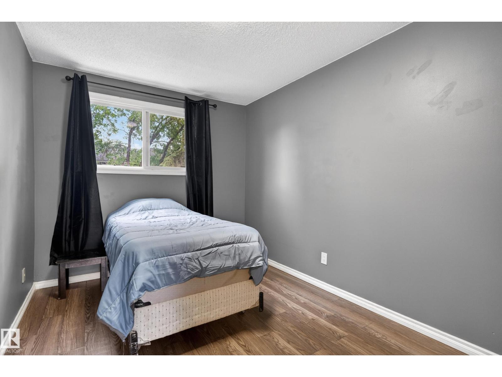 13445 40 ST NW NW - 15