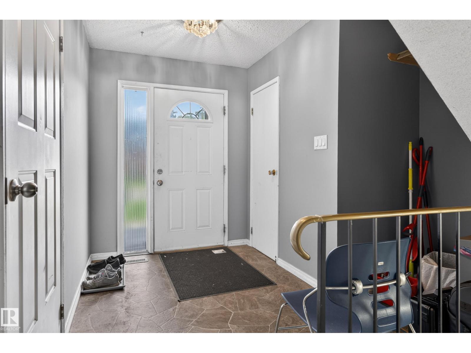 13445 40 ST NW NW - 9