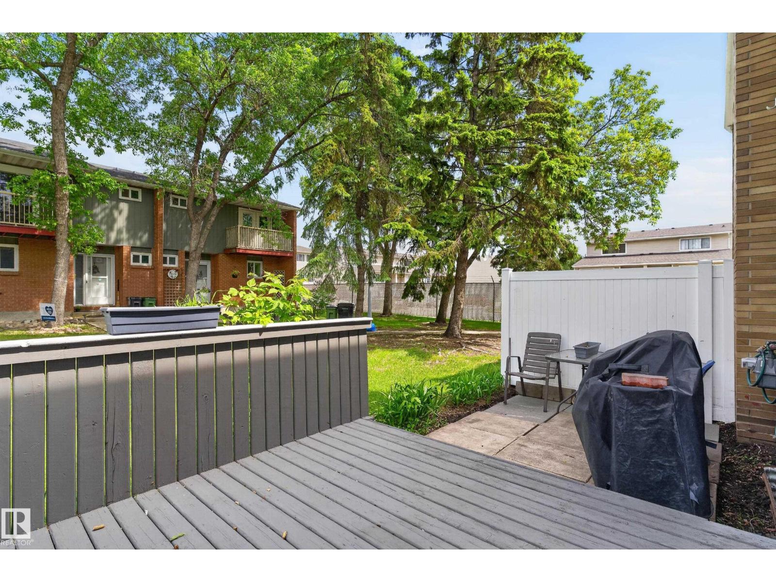 13445 40 ST NW NW - 42