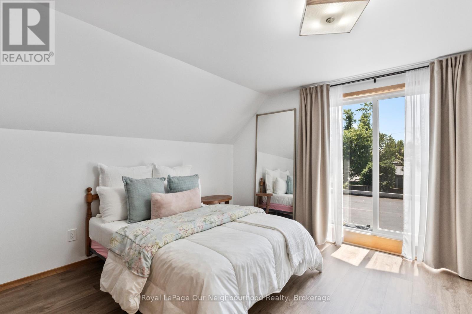 103 HOMEWOOD AVENUE - 28