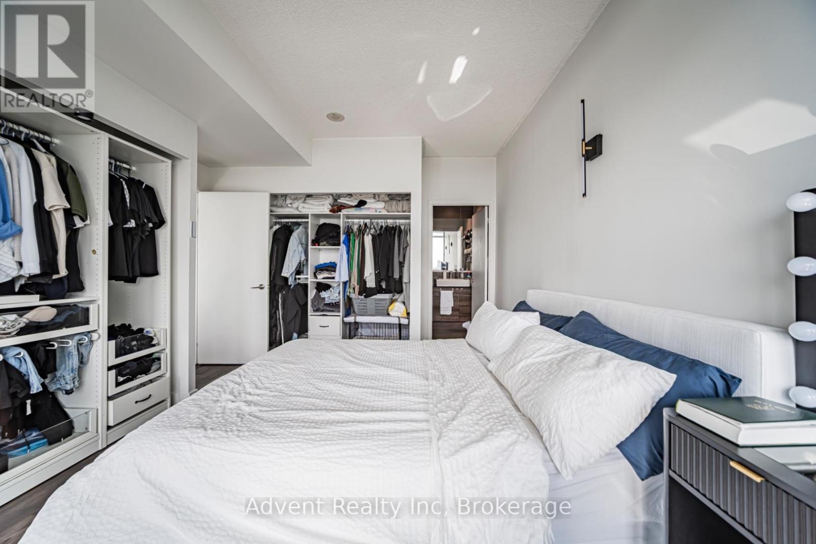 #3008 121 MCMAHON DRIVE - 15