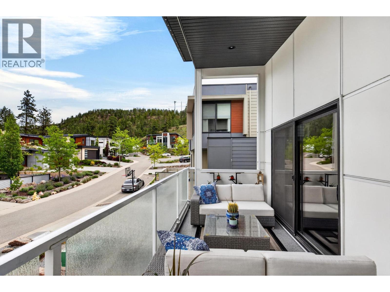 1273 Modern Place - 29