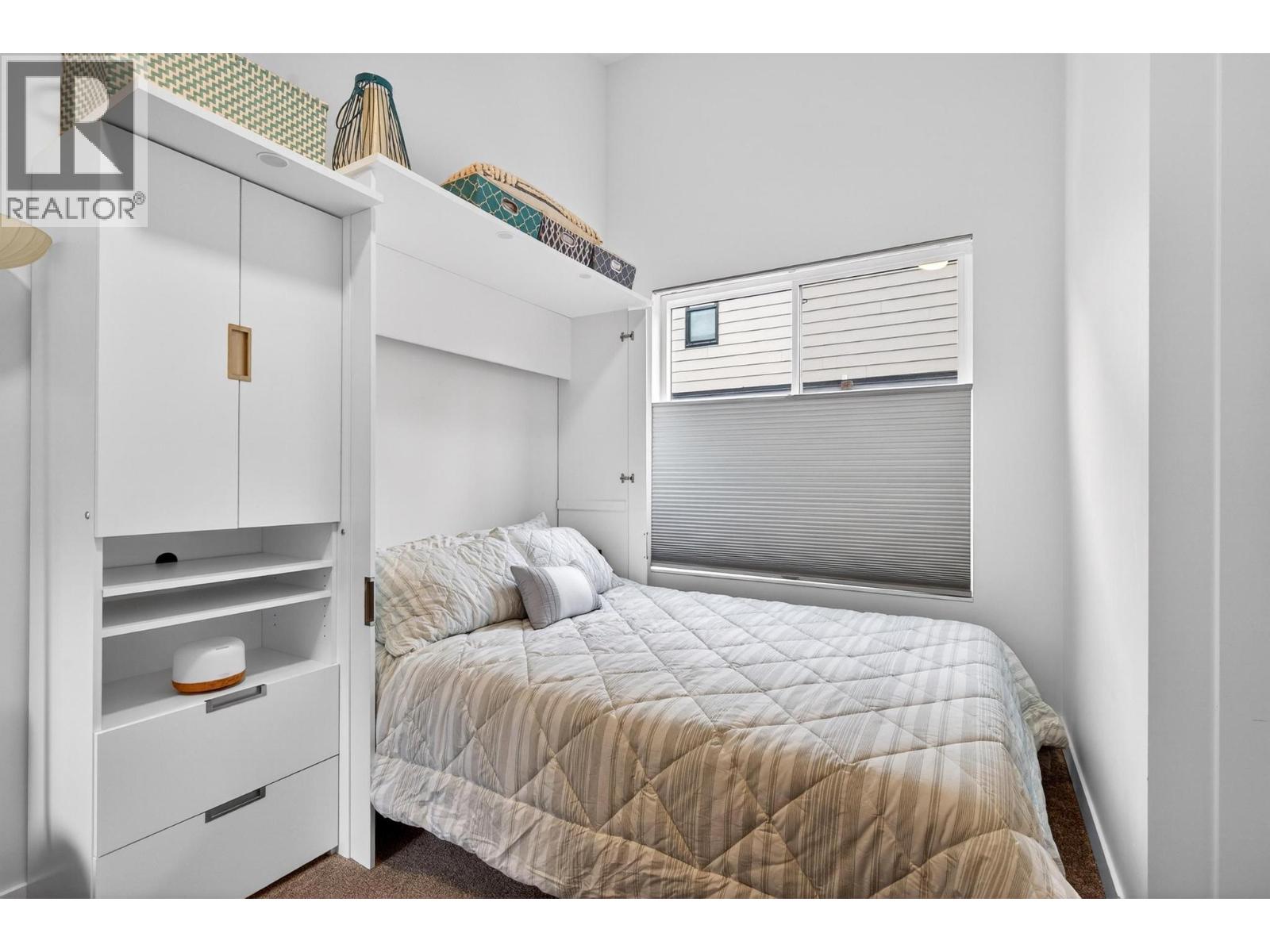 1273 Modern Place - 31