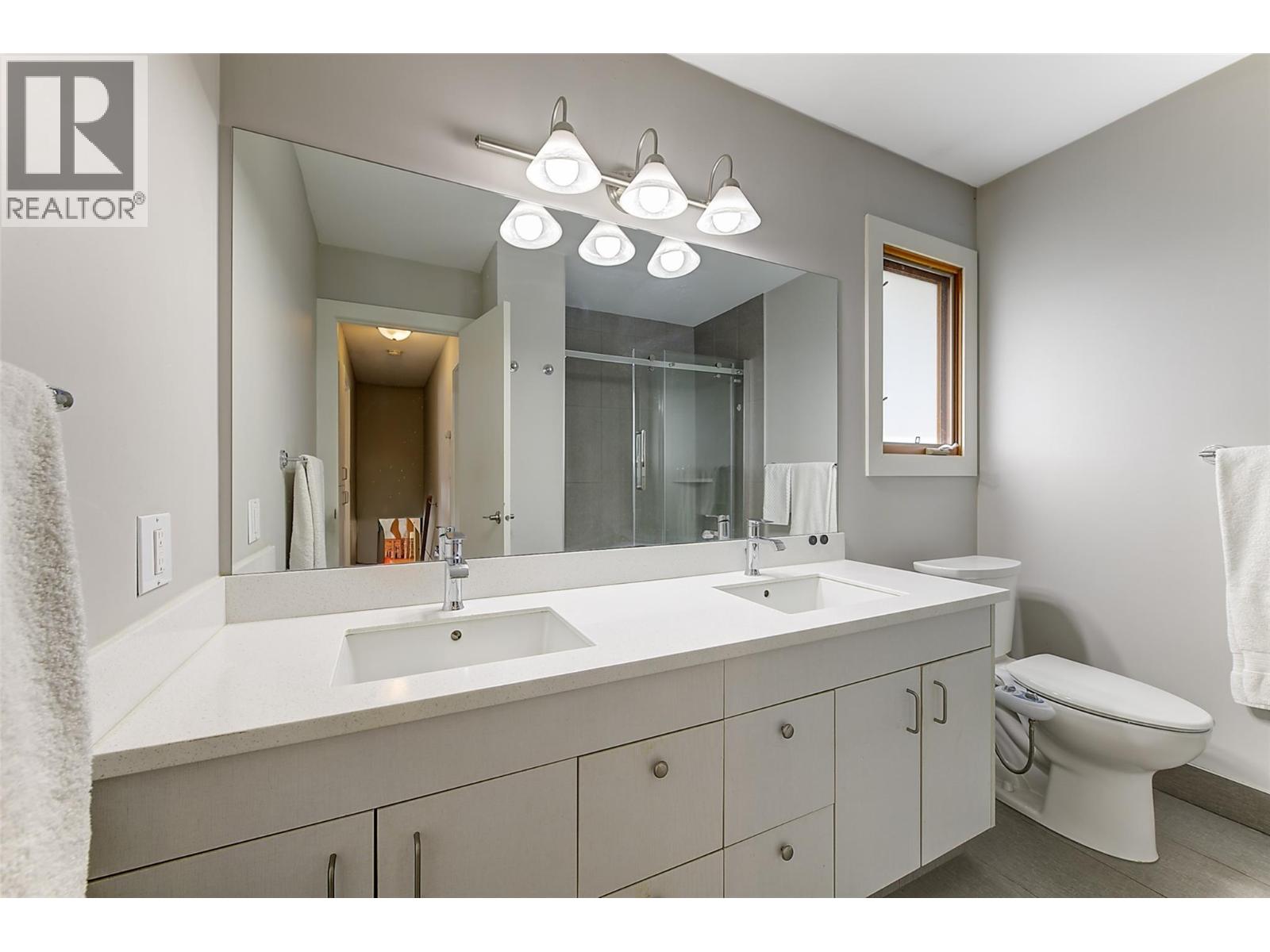 1180 Kelview Street, Kelowna