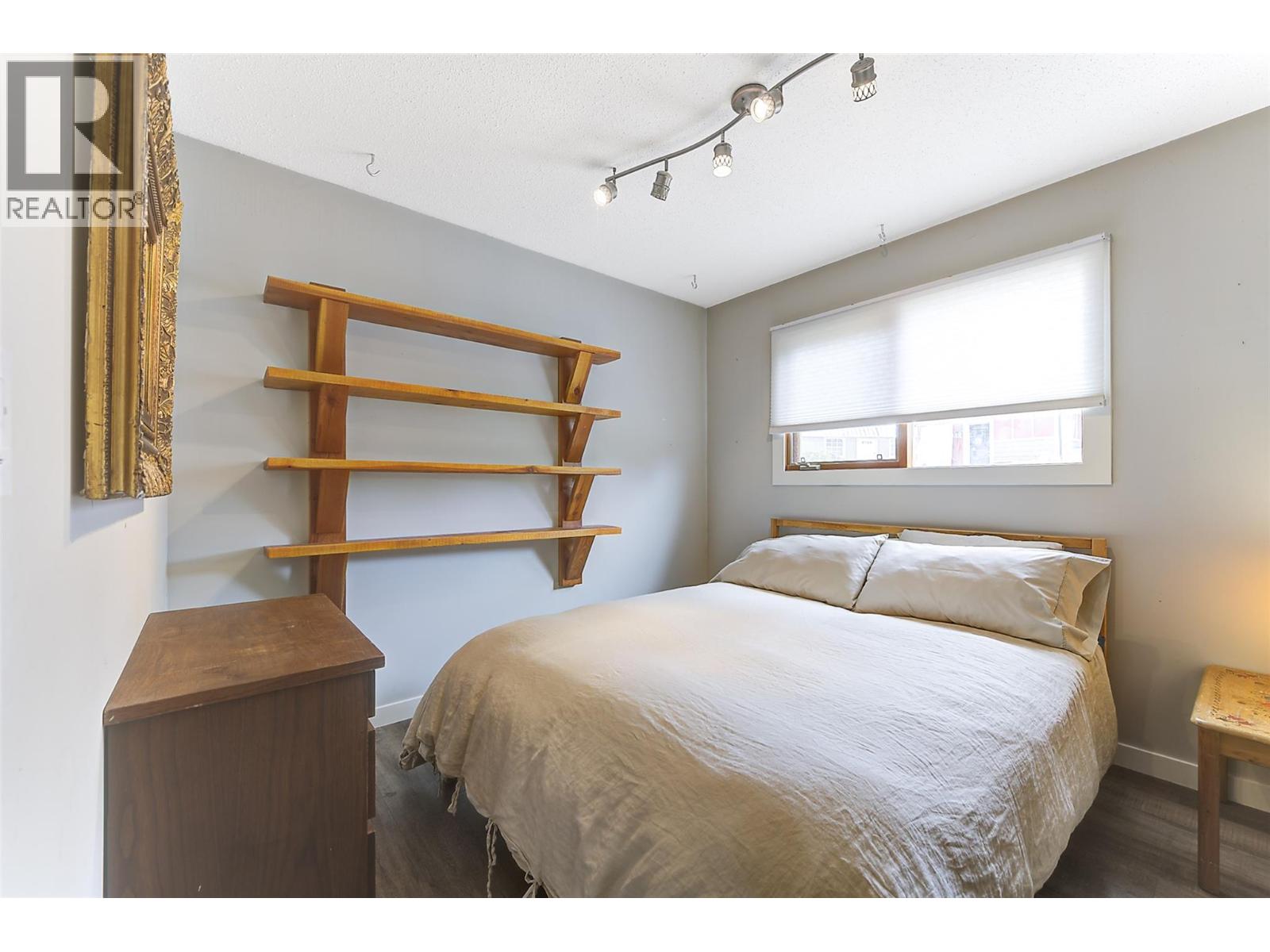 1180 Kelview Street, Kelowna