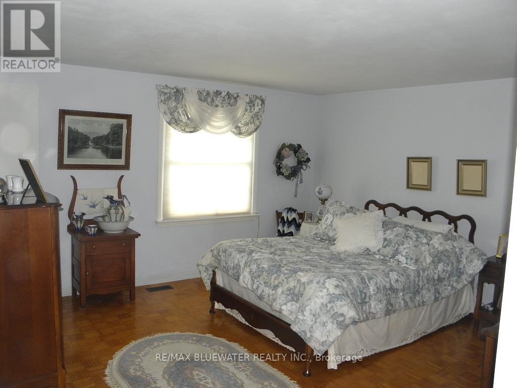 44 SPENCER CRESCENT - 20