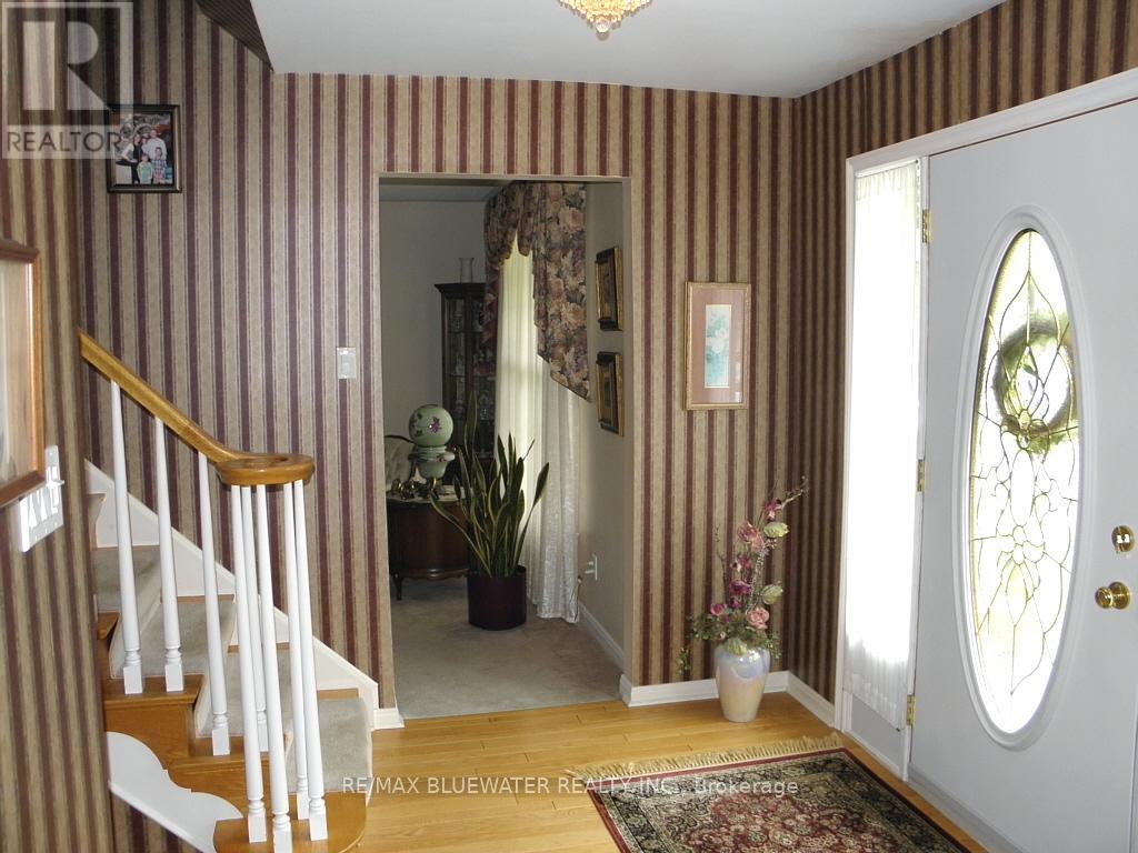 44 SPENCER CRESCENT - 7