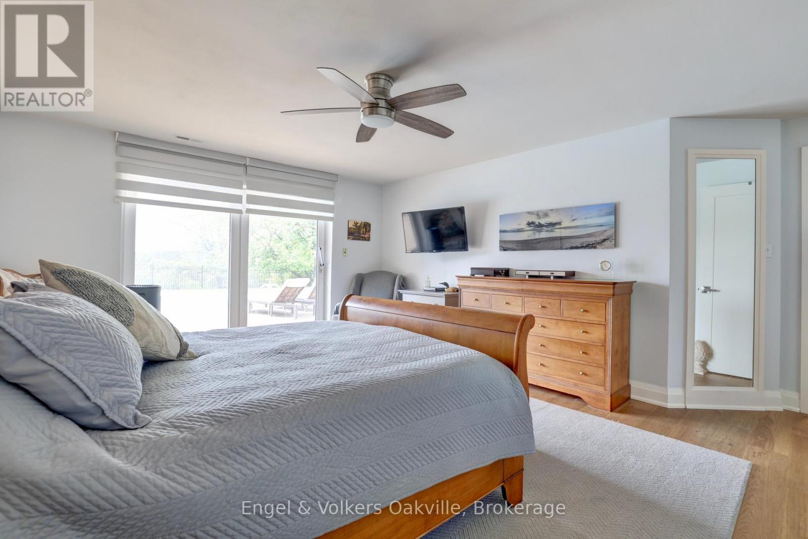 330 MOUNTSBERG ROAD - 16
