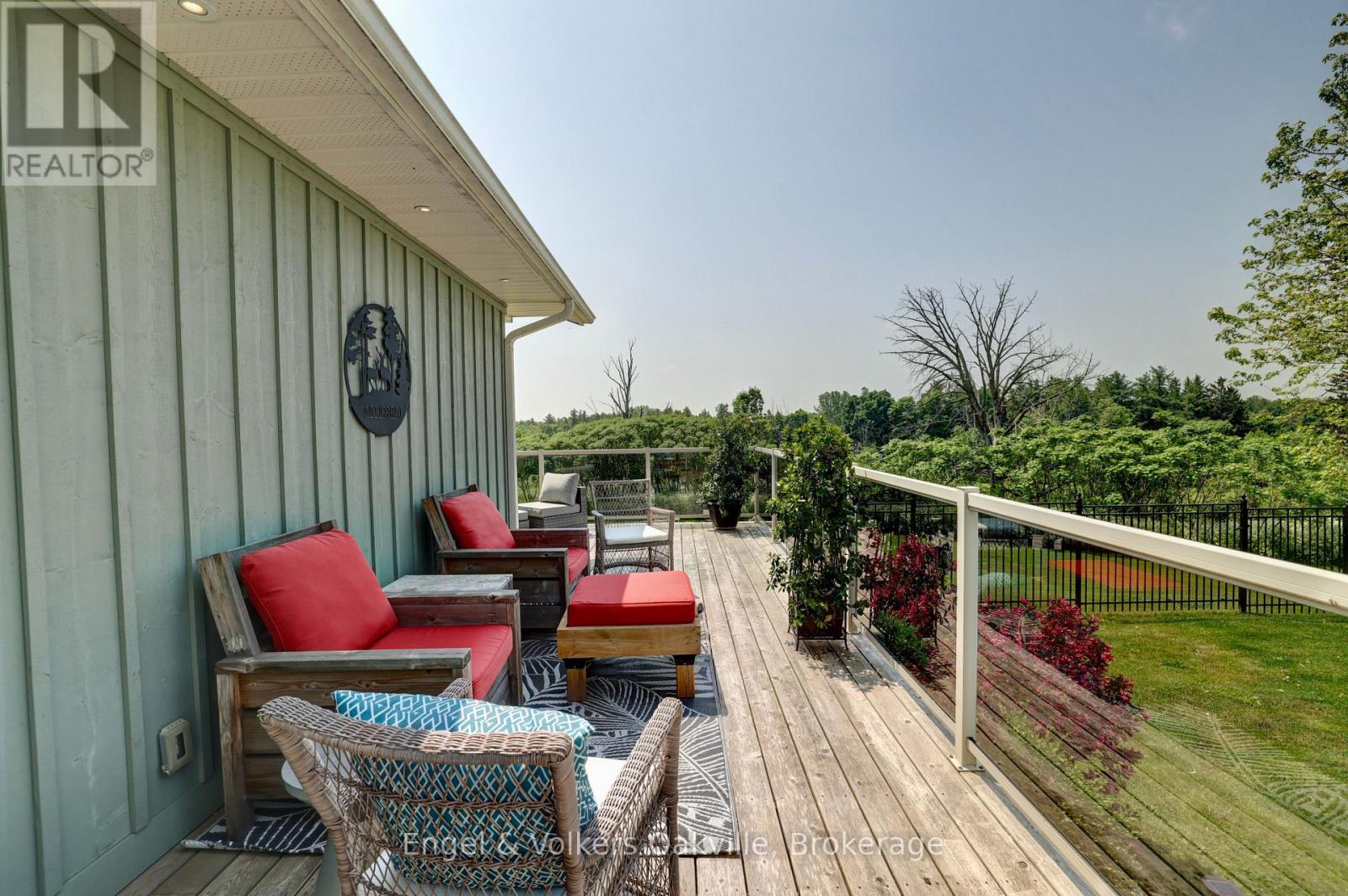 330 MOUNTSBERG ROAD - 25