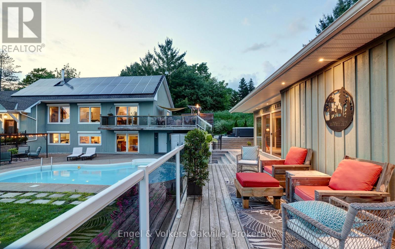 330 MOUNTSBERG ROAD - 32