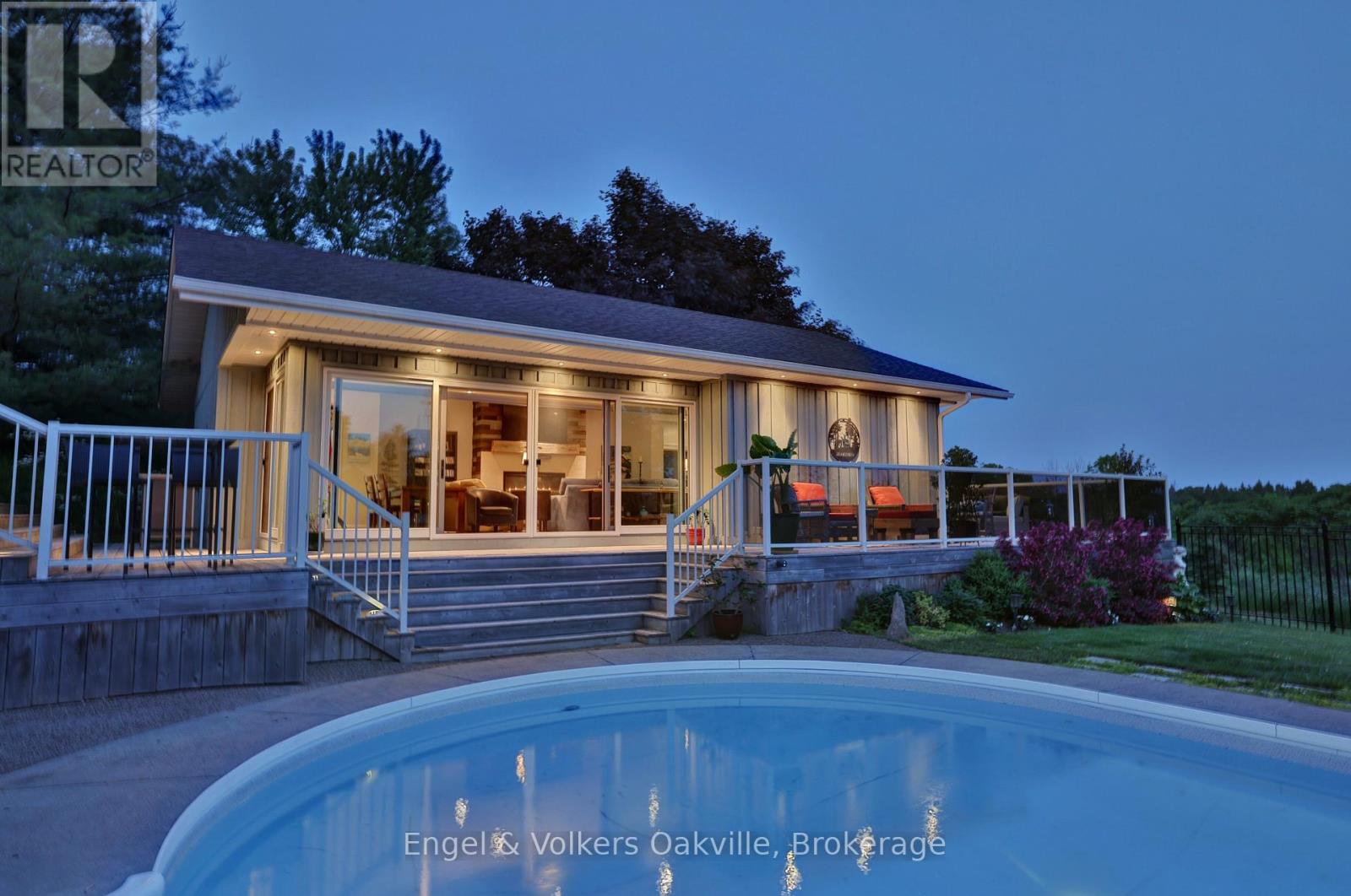330 MOUNTSBERG ROAD - 38