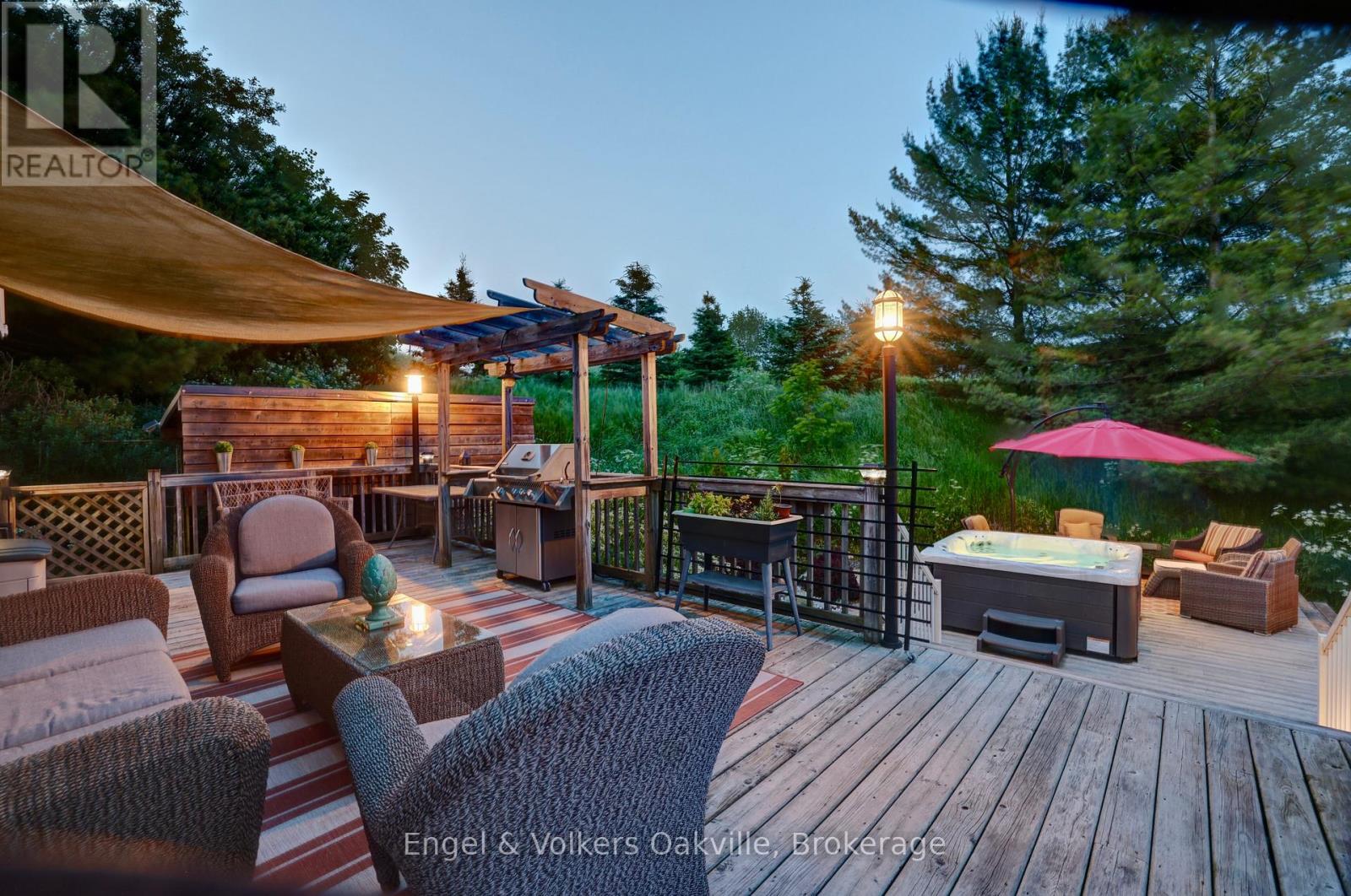 330 MOUNTSBERG ROAD - 35
