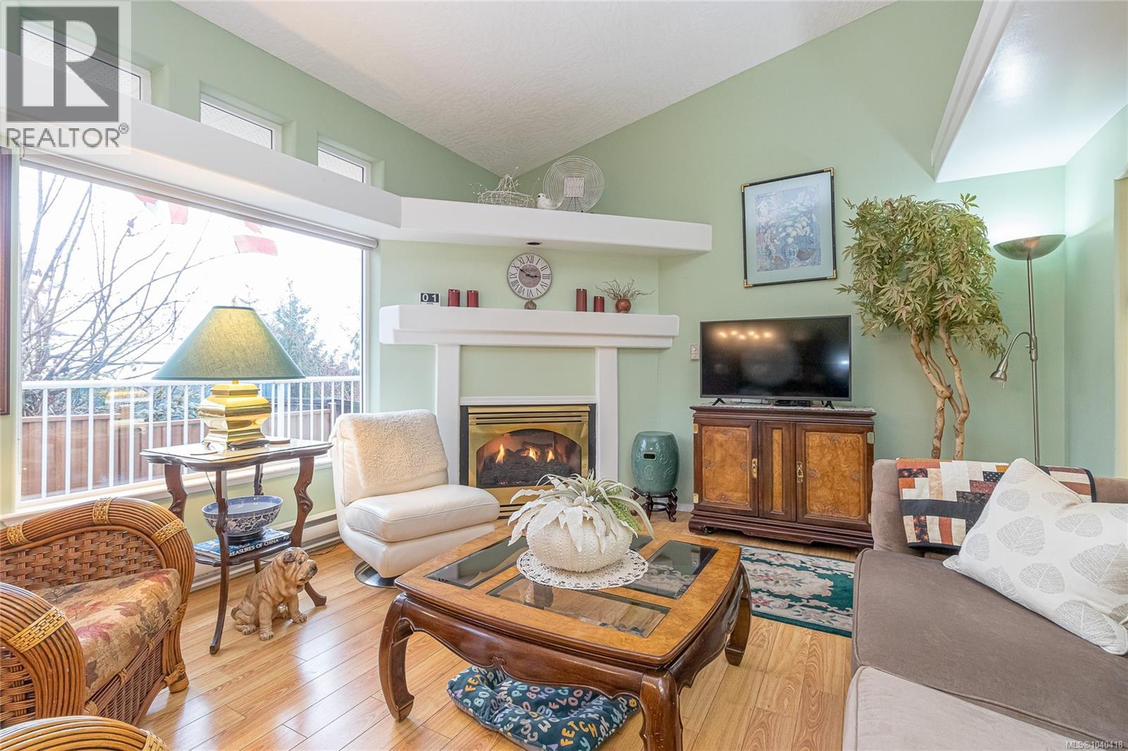 #38 9933 Chemainus Rd - 10