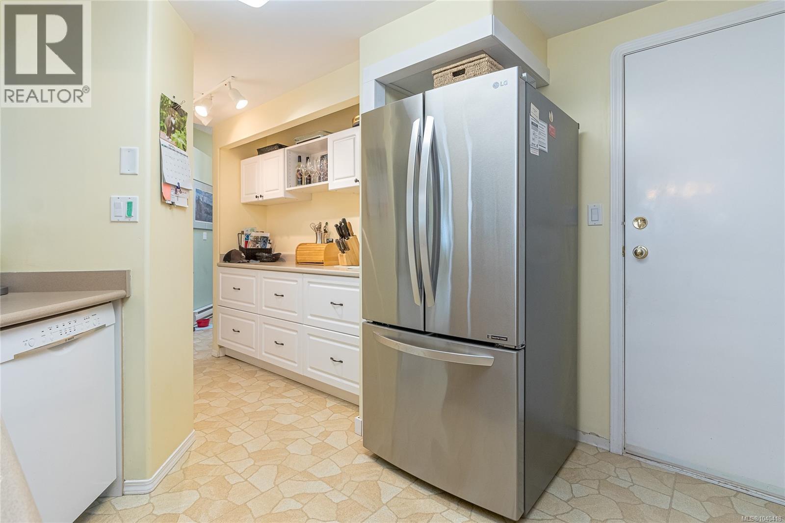#38 9933 Chemainus Rd - 17