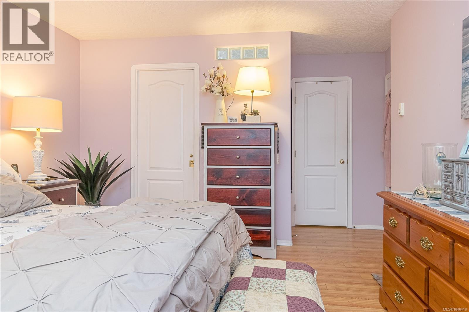 #38 9933 Chemainus Rd - 19