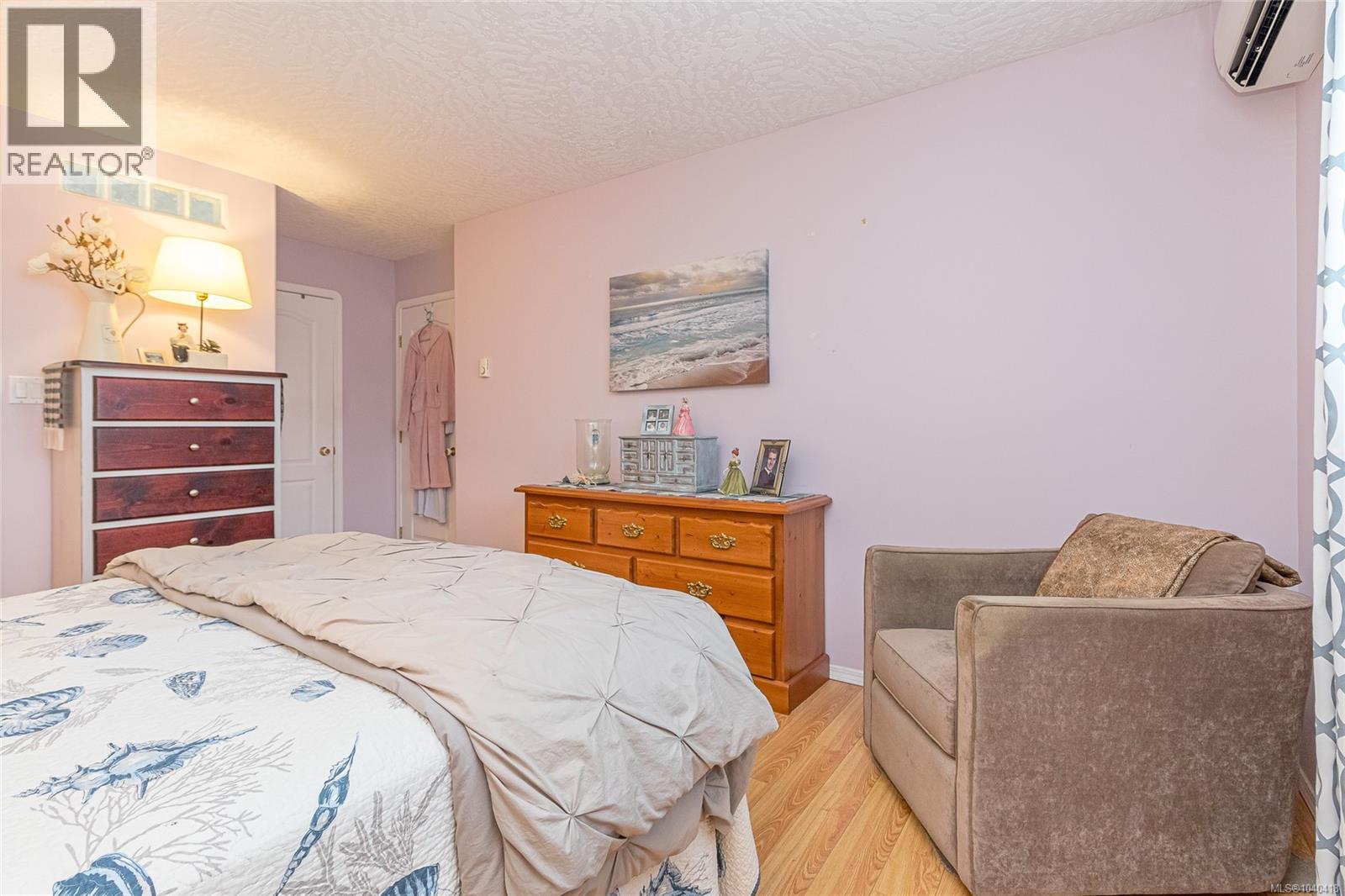 #38 9933 Chemainus Rd - 20