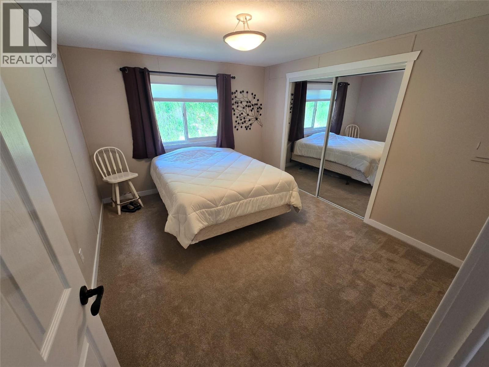 #4 851 Old N Thompson Highway - 17