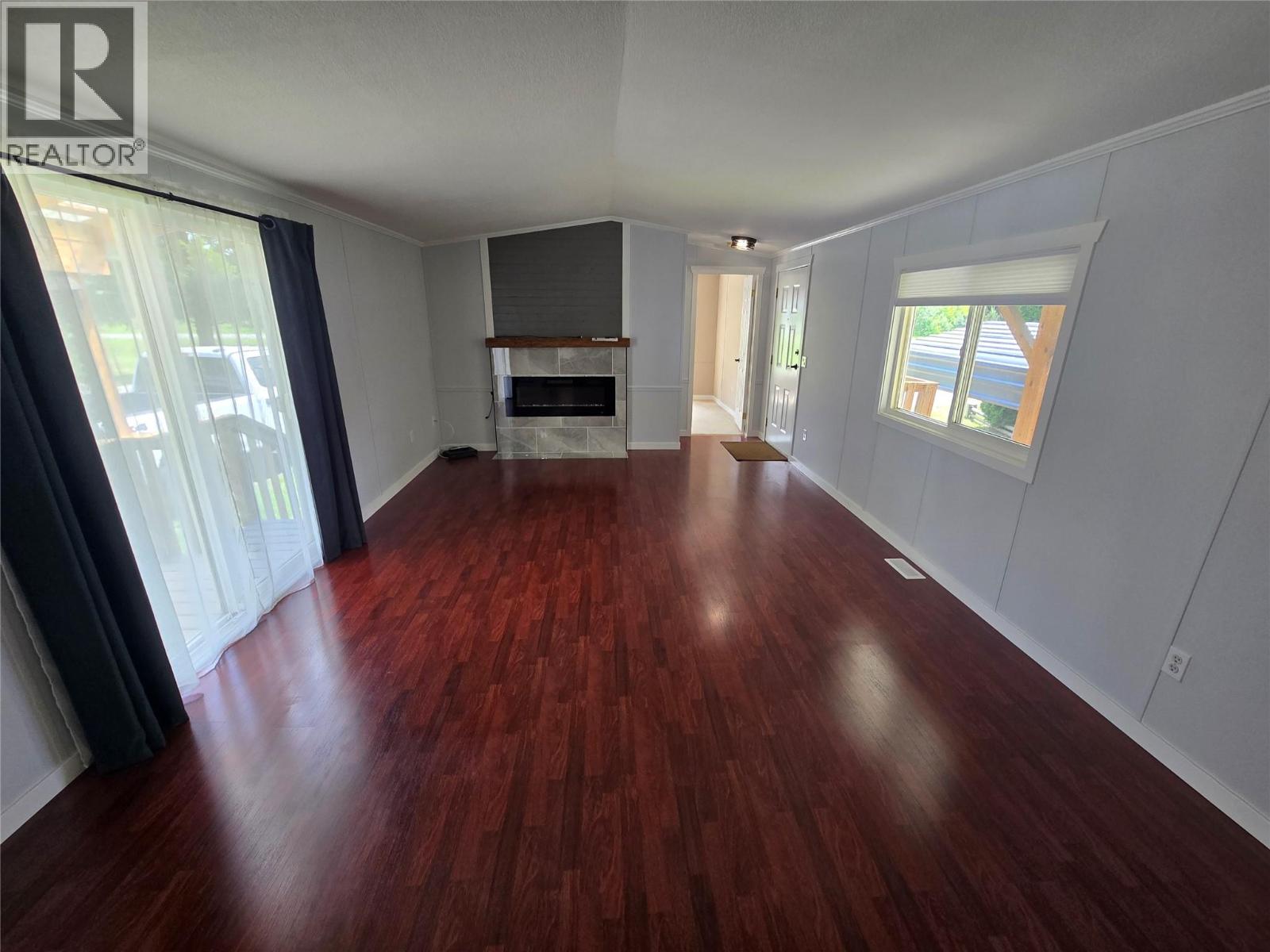 #4 851 Old N Thompson Highway - 11