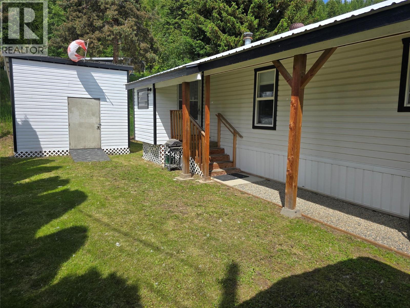#4 851 Old N Thompson Highway - 2