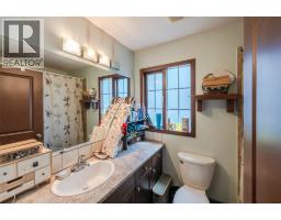 759 Government Street, Penticton, BC V2A4T5 Photo 29