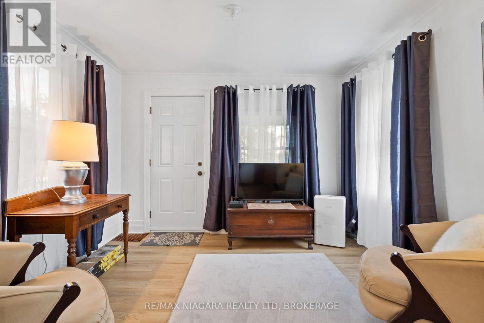 63 WILTON AVENUE - 10