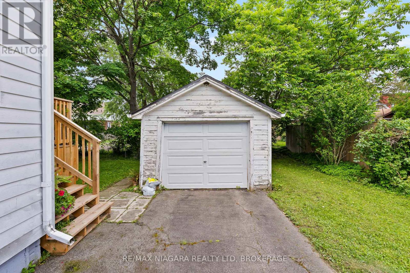 63 WILTON AVENUE - 21