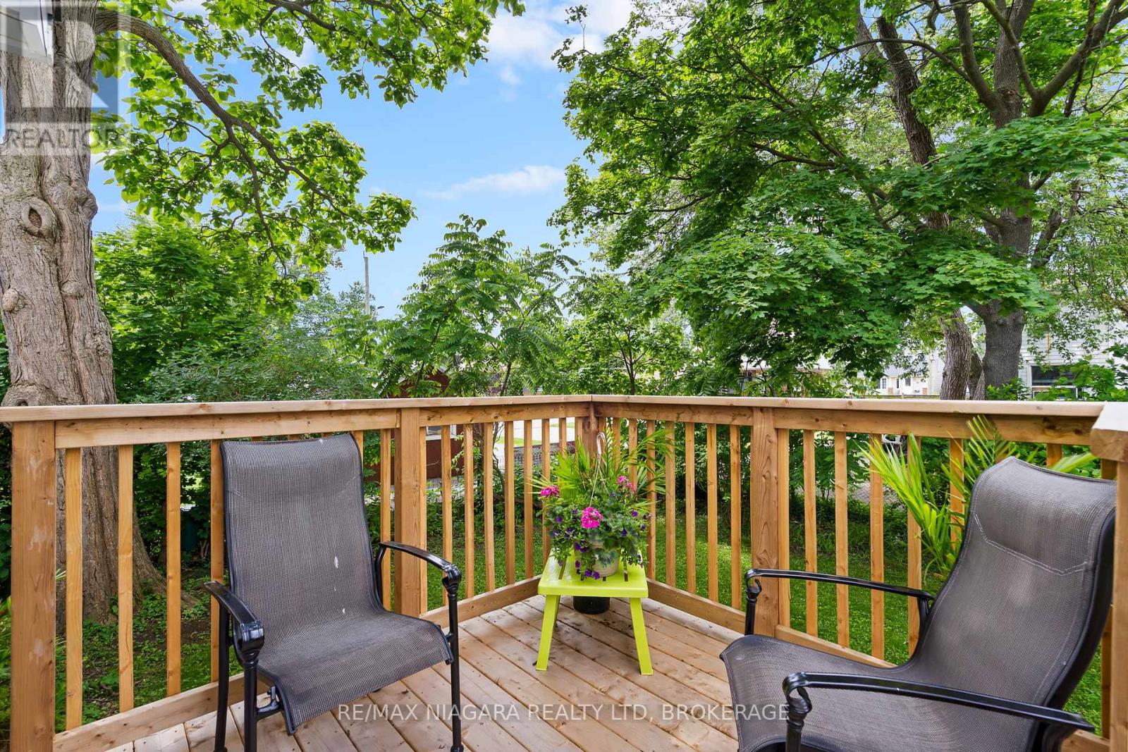 63 WILTON AVENUE - 25