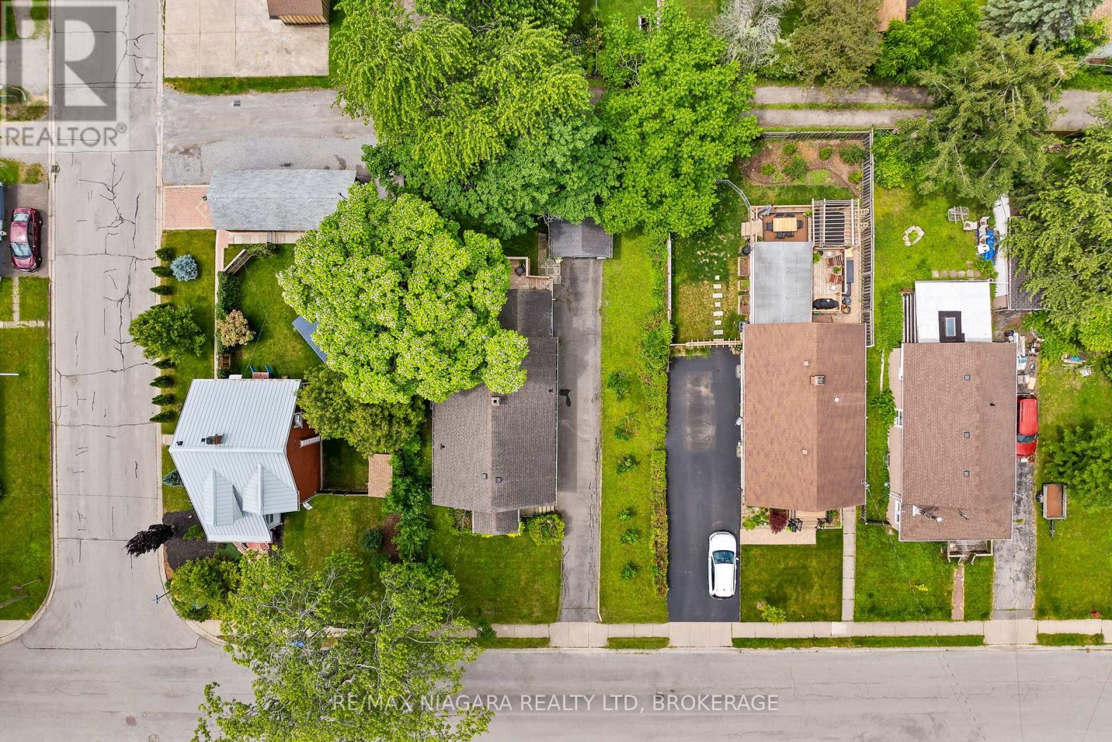 63 WILTON AVENUE - 27