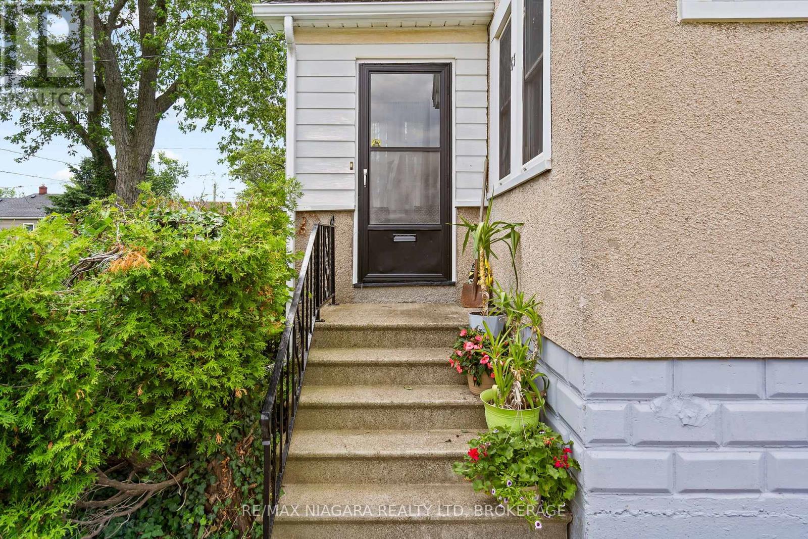 63 WILTON AVENUE - 3