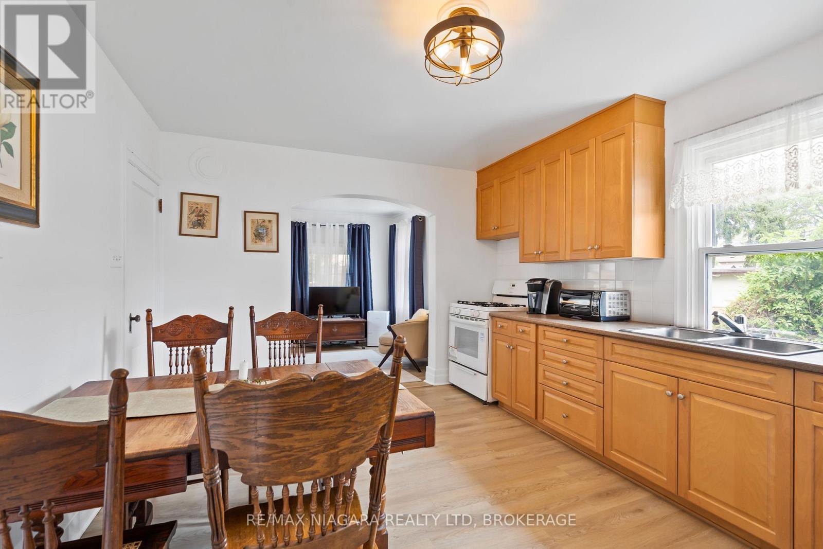 63 WILTON AVENUE - 9