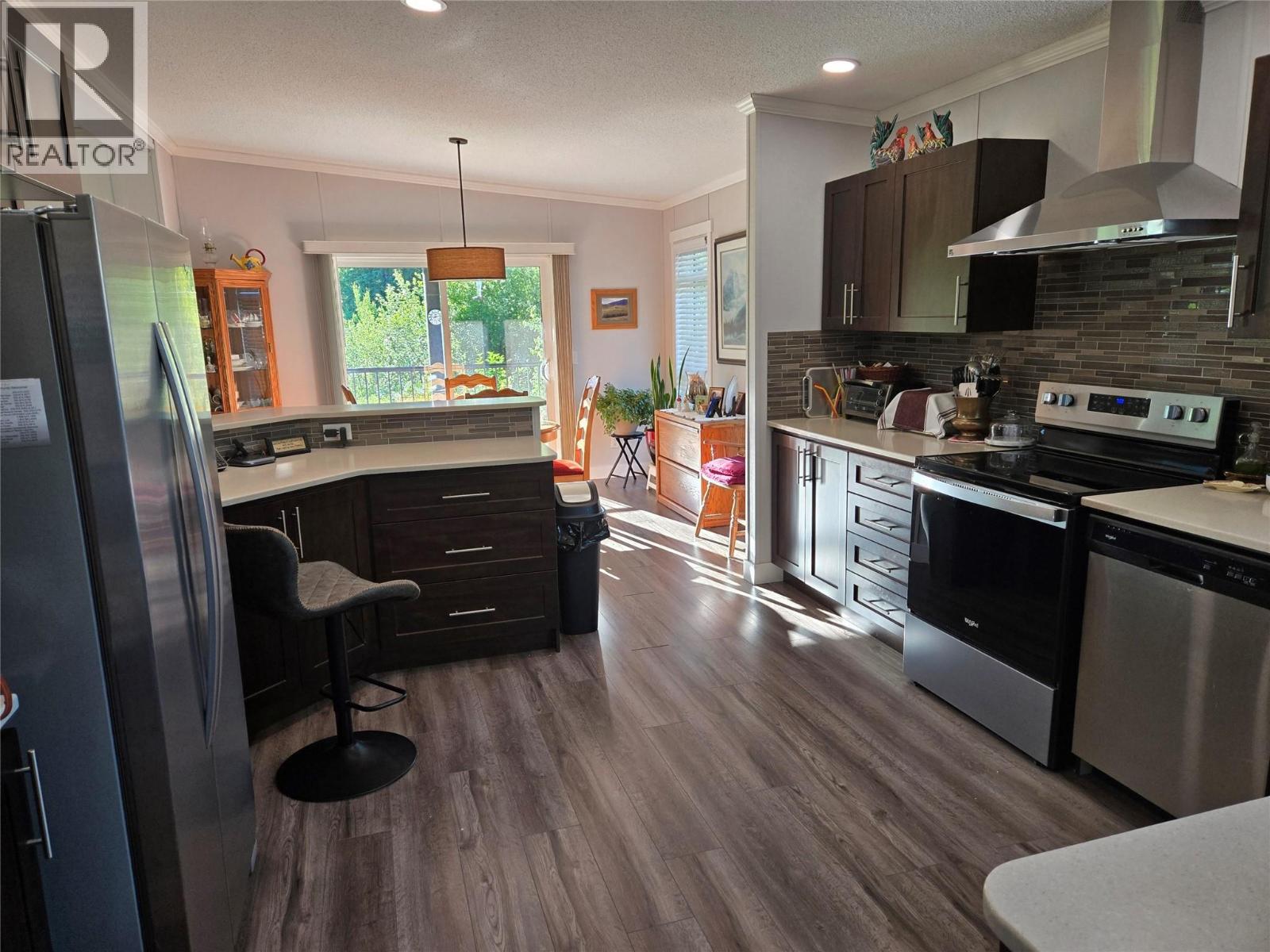 #25A 121 Ferry Road - 21