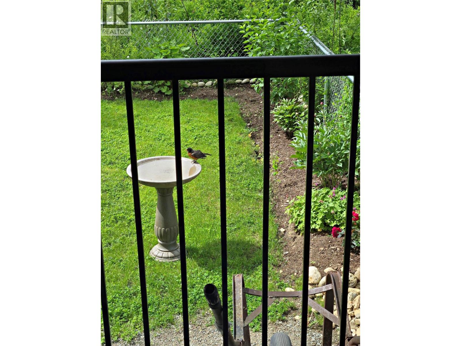 #25A 121 Ferry Road - 8