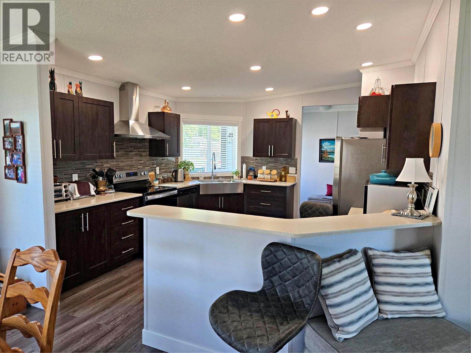 #25A 121 Ferry Road - 19