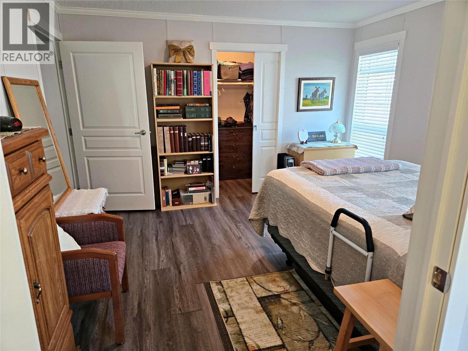#25A 121 Ferry Road - 23