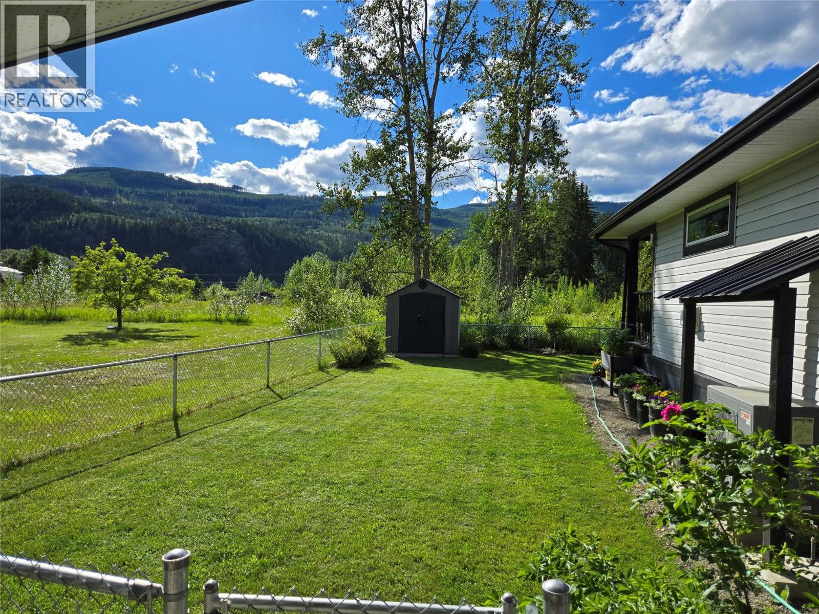 #25A 121 Ferry Road - 32